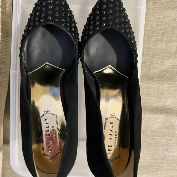 TED BAKER LONDON Black studded heels - Picture 4 of 4